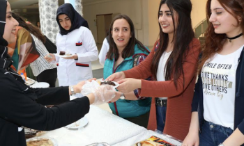 Huzur Evi Sakinleri İçin Kermes Düzenlendi