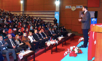 HKÜ Karadeniz’de Seminerlerini Sürdürüyor