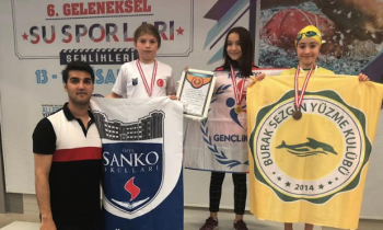 SANKOLU YÜZÜCÜLER REKOR KIRDI