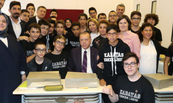 Cumhurbaşkanı Erdoğan ve Bakan Selçuk, 2018-2019 eğitim öğretim yılı açılış töreninde öğrencilerle buluştu