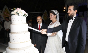 Rektör Gür oğlunu evlendirdi