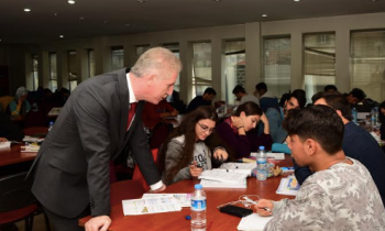 Vali Davut Gül: İlave Eğitimlerle Öğrencilerimizi Desteklemeliyiz