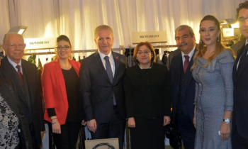 Eğitim için alışveriş yaptılar