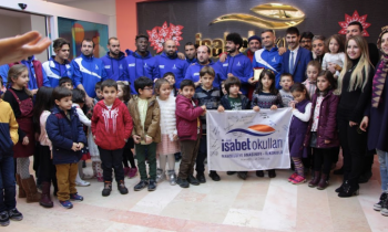 Özel Mahmudiye İsabet İlkokulu'nda ampute futbol konuşuldu