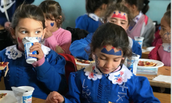 GAÜN'lü öğrenciler ilkokul öğrencilerine pizza yaptı