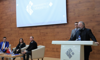 Uzman hukukçular HKÜ’de tecrübelerini paylaştı