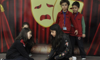 GKV’li barış elçilerinin drama gösterisi ilgi gördü