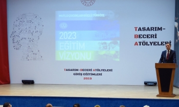 Tasarım Beceri Atölyeleri'nde görev alacak öğretmenlere yönelik eğitimler başladı