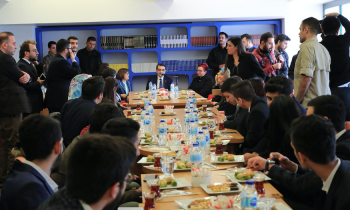 Bakan Fatih Dönmez öğrencilerle buluştu