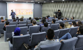 Proje Dükkânı Kurucusu Ali Cenk Gülce HKÜ’de