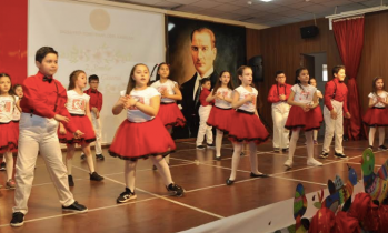 Minik GKV’lilerden İstiklal Marşı Oratoryosu