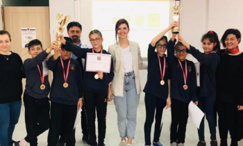 Ada Koleji'nden başarılı öğrencilere ödül