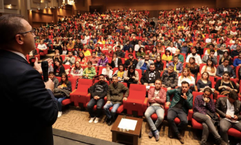 GAÜN’de gerçekleşen tiyatro festivalini 10 bin kişi izledi