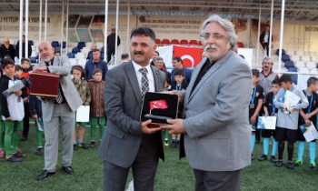 Türkiye Futbol Antrenörleri Derneği'nden SANKO Holding'e teşekkür plaketi