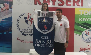 SANKO Okulları yüzücüsü Türkiye şampiyonu oldu