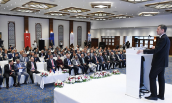 Bakan Selçuk, 81 İl Millî Eğitim Müdürüyle Afyonkarahisar'da bir araya geldi