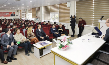 Fadıloğlu, Gaziantep Lisesi öğrencilerine deneyimlerini aktardı
