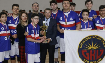 GKV’nin Efsane Basketbol Takımı Namağlup Unvanla Üçüncü Kez Şampiyon