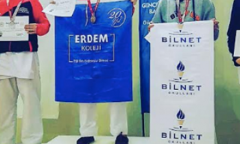 Erdem Koleji’nden karatede 2 şampiyonluk
