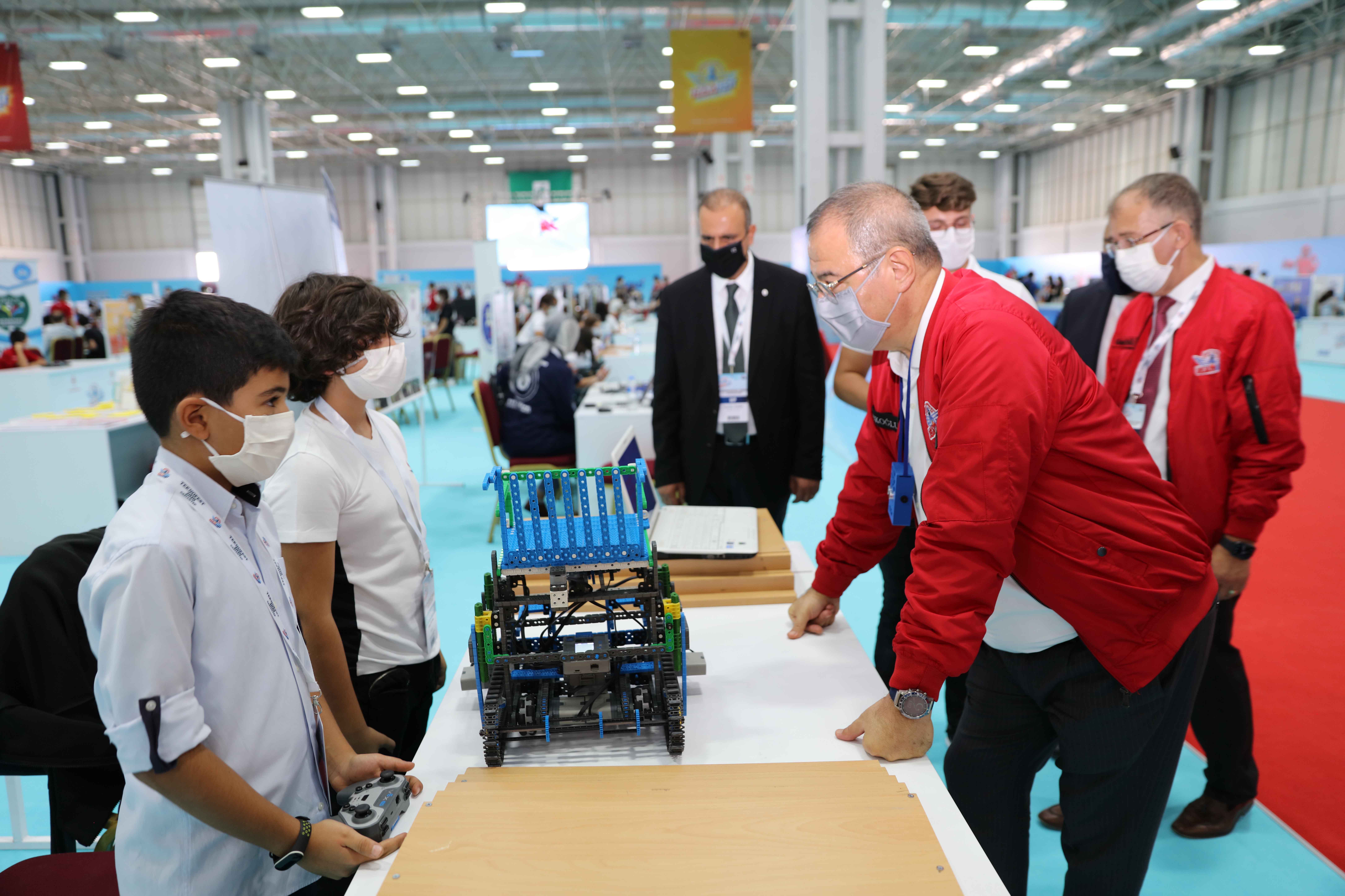 Merdiven çıkan sandalye   