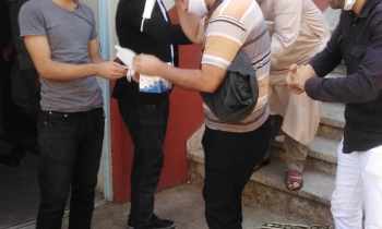 Liselilerden maske ve kolonya