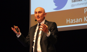 HKÜ Rektörü Tamer Yılmaz: Su yutmadan yüzmeyi öğrenemezsiniz