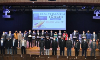 Şehitkamil’e 10.000 tablet