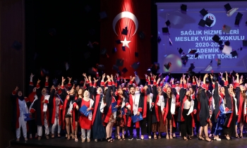 GAÜN’den sağlık ordusuna taze kan