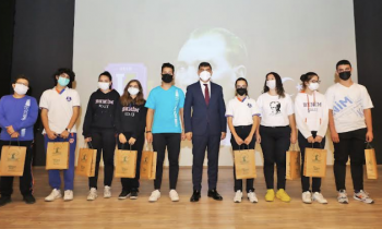 Fadıloğlu öğrencilerle kariyer günlerinde buluştu