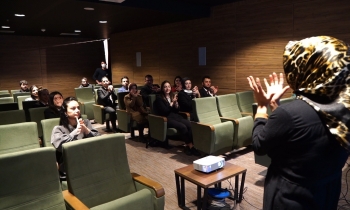 Büyükşehir’den panorama müzesi çalışanlarına işaret dili eğitimi!