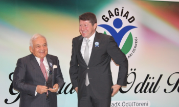 GAGİAD’ın 'Eğitim' ödülü Aydınoğlu'na gitti
