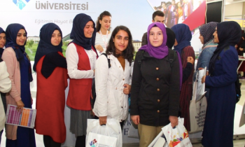 HKÜ, üniversite tanıtım fuarlarına başladı