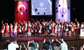GAÜN Güzel Sanatlar Fakültesi mezunlarını uğurladı