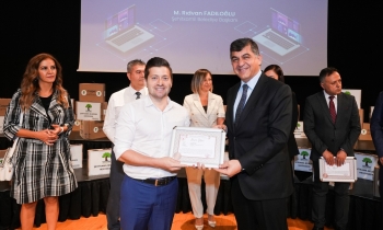 LGS’de başarılı olan öğrenciler ödüllendirildi