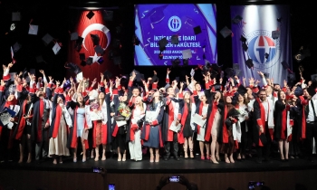 İktisad fakültesi mezunlarını uğurladı