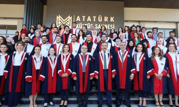 Mimarlık Fakültesi’nde mezuniyet coşkusu