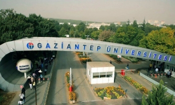 Gaziantep'te kamu üniversiteleri yerlerde sürünüyor!