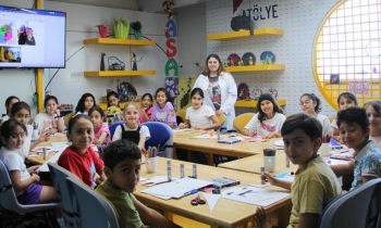 Çocuklar tatilini verimli geçiriyor