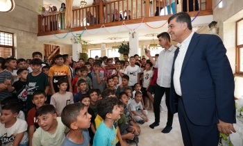 Fadıloğlu'ndan öğrencilere hediye!