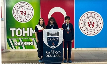 SANKO Okulları Başarıya Doymuyor