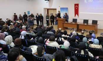    Başkan Şahin GAÜN Öğrencileriyle Bir Araya Geldi 